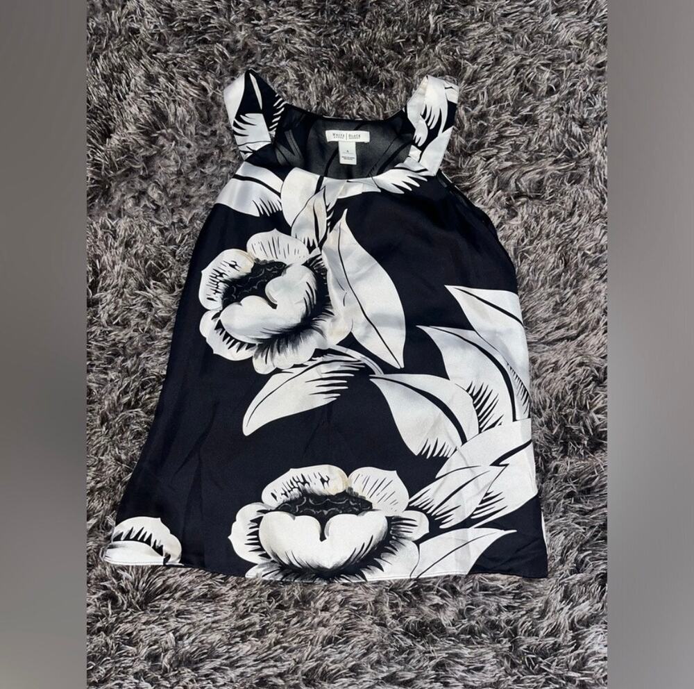 White House Black Market silk tank top black and white floral women’s sz 4